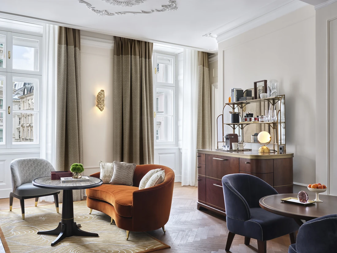 <p><span>The dignified ambience of the luxury hotel&rsquo;s Executive Suite invites guests to enjoy a stay in Austria&rsquo;s capital city, complete with every imaginable amenity. Photo: Rosewood Vienna</span><span></span></p>